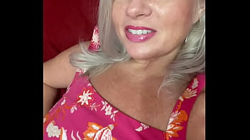 Curvy MILF Rosie: Mini Clip - When a Song Makes You Feel a Memory that's Beautiful
