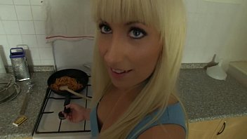 Homemade sex at kitchen with horny czech girlfriend